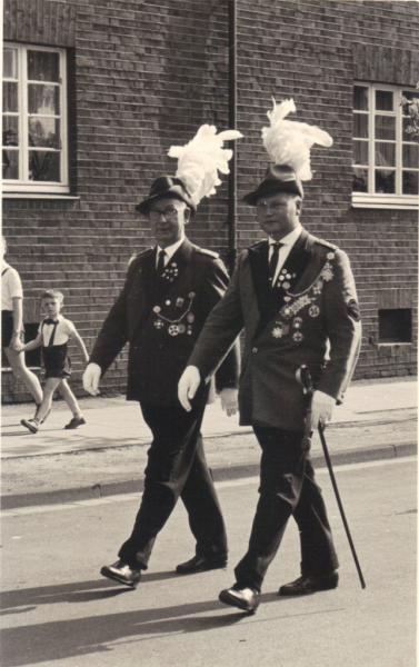 1957